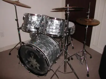 This is the Display Your Ludwig Drum Thread