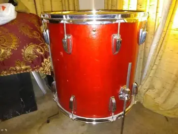 Ludwig Keystone Badge Red Sparkle Floor Tom