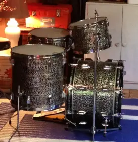 This is the Display Your Rogers Drums Thread