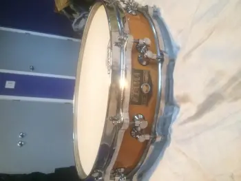 1989 Tama Artwood 3.75x14 piccolo maple snare drum