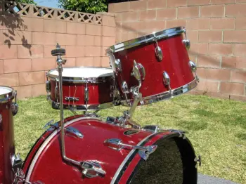 Need Help: Screw size for cymbal arm holder on bass drum