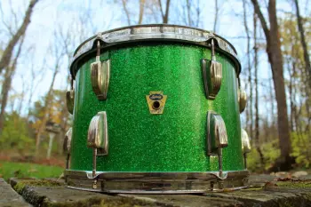 Happy St. Paddy's Day! Let's see your green.