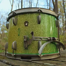 Happy St. Paddy's Day! Let's see your green.