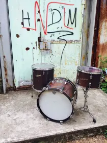 &quot;Rare&quot; Hikari drum kit