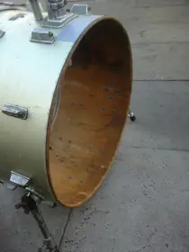 Please help me ID this vintage Pearl Bass Drum