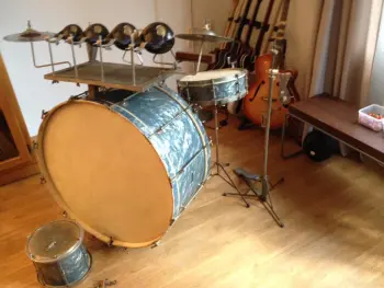 very vintage german drumset... but how old?