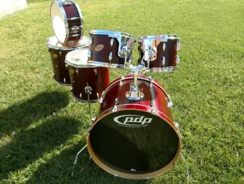 Ludwig Accent Custom 6 piece in Wine Red Matte Lacquer