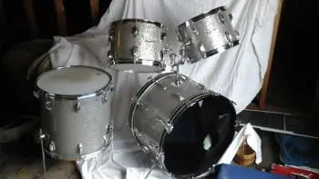 Display Your Vintage Drums You Let Get Away