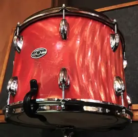 FOR SALE: Vintage 1970s Slingerland 14&quot; Tom in Red Satin Flame